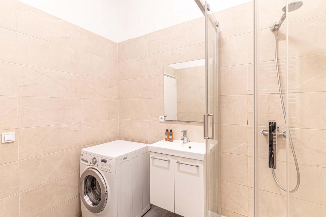 08 Design Flat Republique Apartment ปารีส ภายนอก รูปภาพ